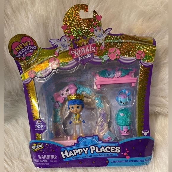 Shopkins Happy Places Charming‎ Wedding Arch - Picture 1 of 7